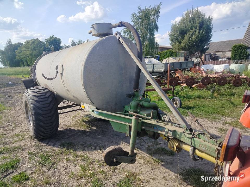 Sprzedam Beczkowóz pojemność zbiornika 5000l nieuszkodzony Wieczyn
