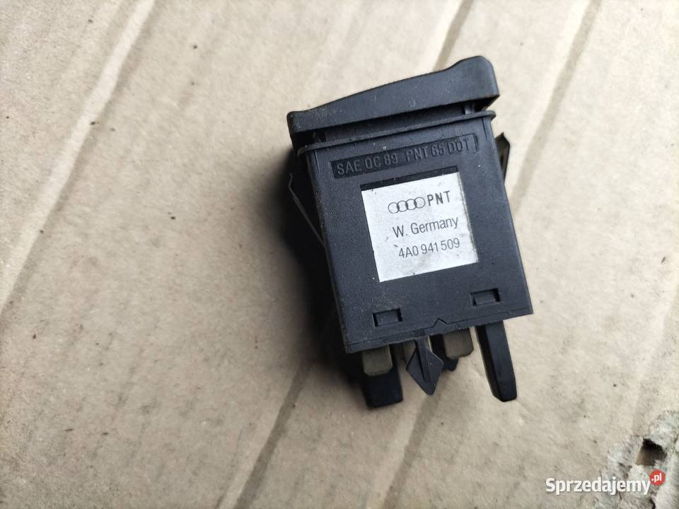 AUDI 80 WŁĄCZNIK ŚWIATEŁ AWARYJNYCH 8A0941509