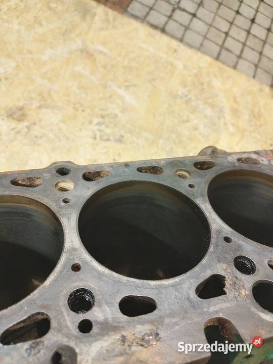 BLOK SILNIKA AUDI 100 C2 C3 80 90 19 B 10V WH śląskie Sosnowiec