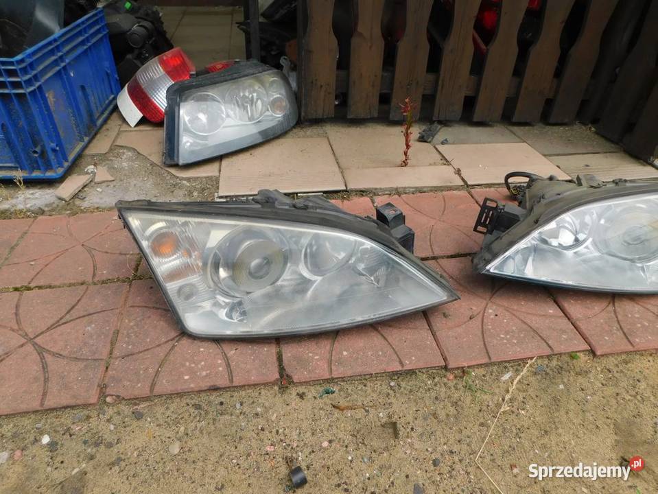 mondeo lampa xenon prawa WYSYŁKA Żory