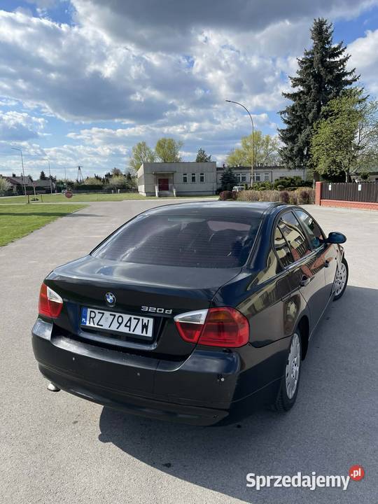 BMW E90 320D Tuszyma