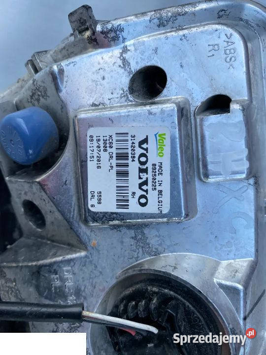 VOLVO XC60 ŚWIATŁO DZIENNE LED prawy DRL RH