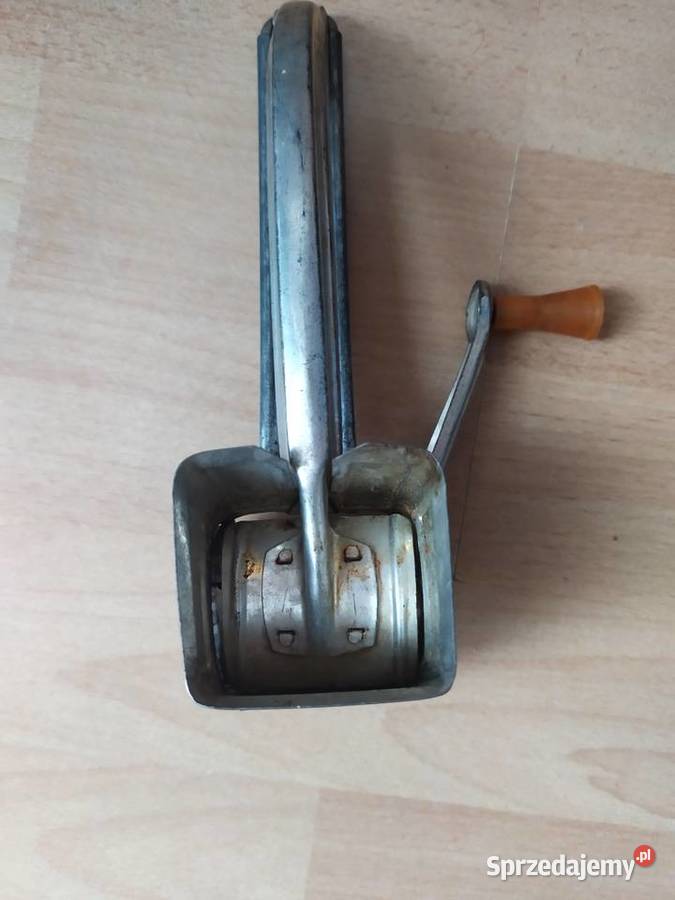 Rozdrabniacz młynek do orzecha migdałów i Bieruń