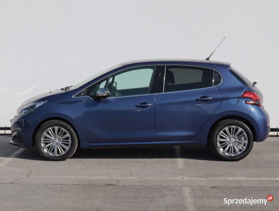 Peugeot 208 12 PureTech Rok produkcji 2017 Lublin