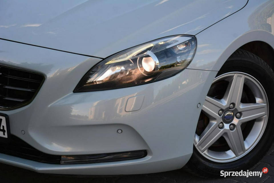 Volvo V40 Panorama biXenon Ledy Kamery Blis VAT marża Ostrów Mazowiecka
