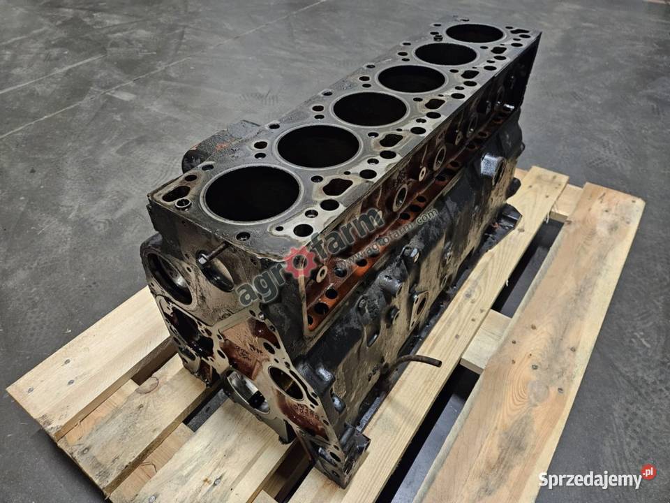 Blok silnika Case 5150 5130 5140 Byków