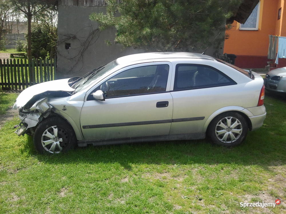 Opla Astrę II wypadku 136KM Kielce sprzedam