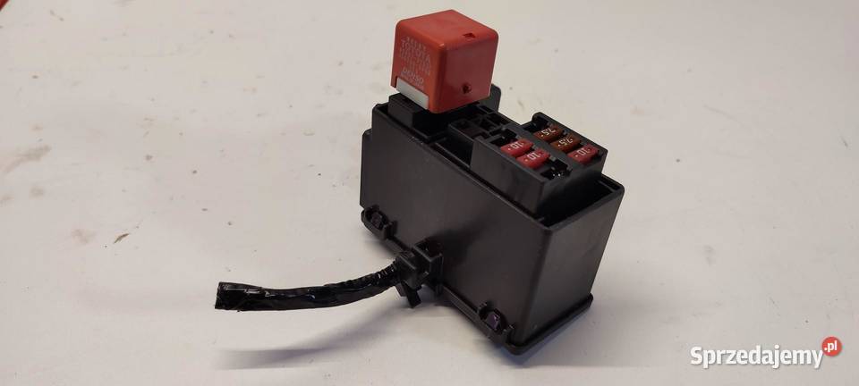 MAZDA 2 TOYOTA YARIS IV SKRZYNKA BEZPECZNIKÓW dolnośląskie sprzedam