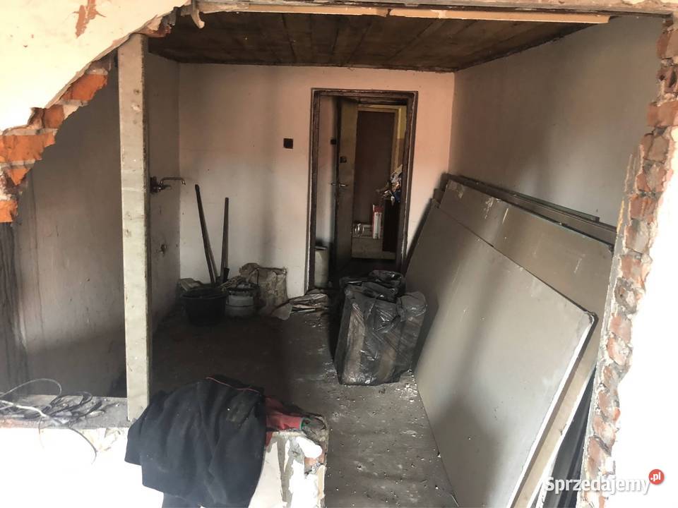 Mieszkanie poddasze do całkowitego remontu Bielice