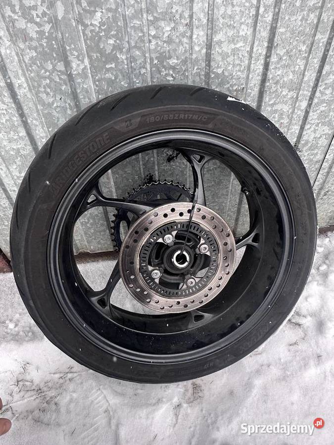 Felga tył tylnia triumph street triple 765 2024 sprzedam