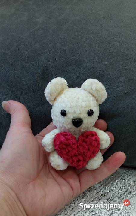 Miś wykonany na szydełku Łask
