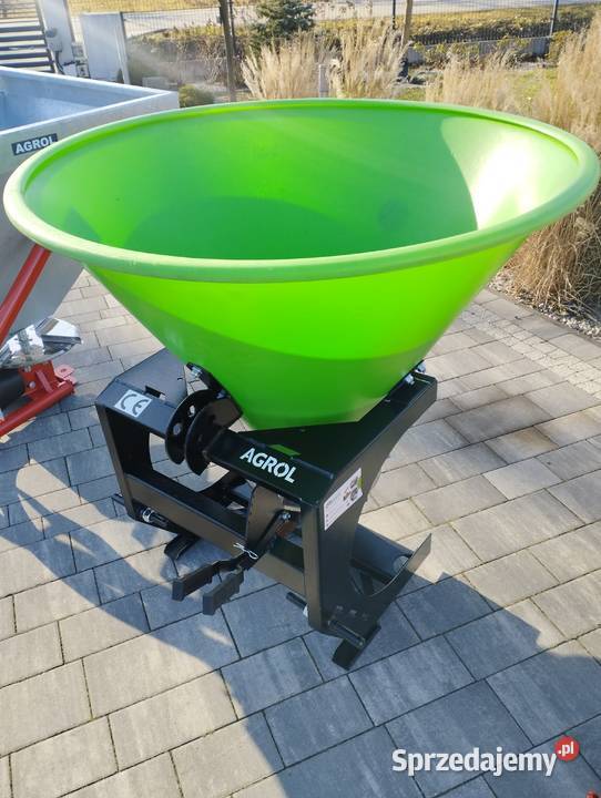 Rozsiewacz do nawozu do ciągnika na wom siewka Waki