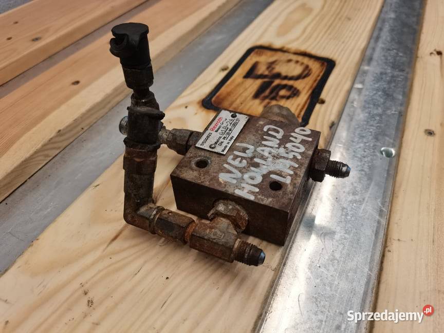 Holland LM 5040 Blok hydrauliczny Rexroth Wilkowo sprzedam