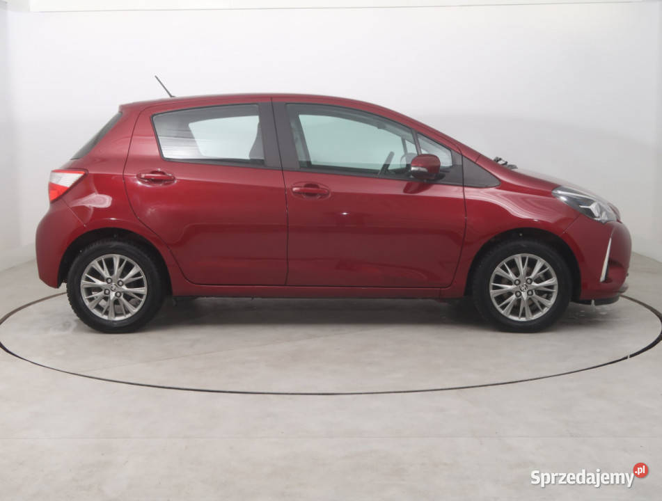 Toyota Yaris 10 VVTi elektryczne lusterka Bielany Wrocławskie