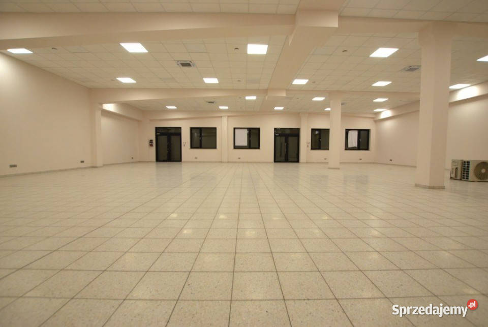 wynajmu lokalu Kielce 330m2 od ulicy