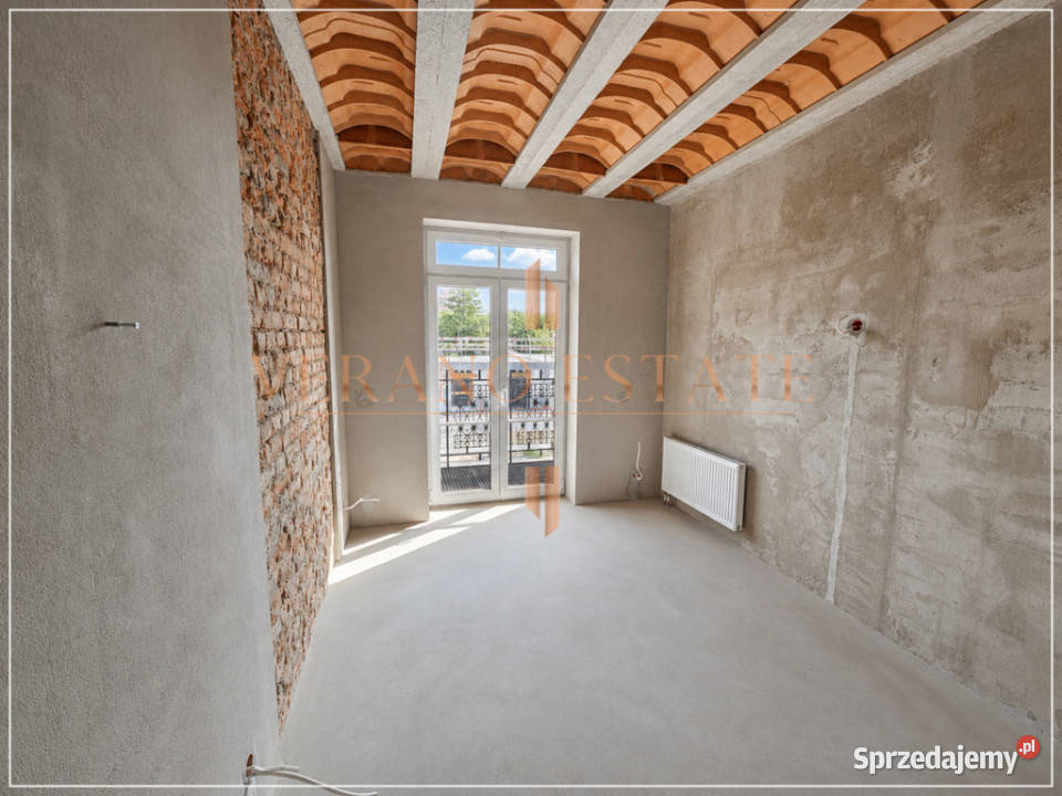 Loft 32 m Balkon 1 piętro Centrum Rok budowy 2026 Żyrardów