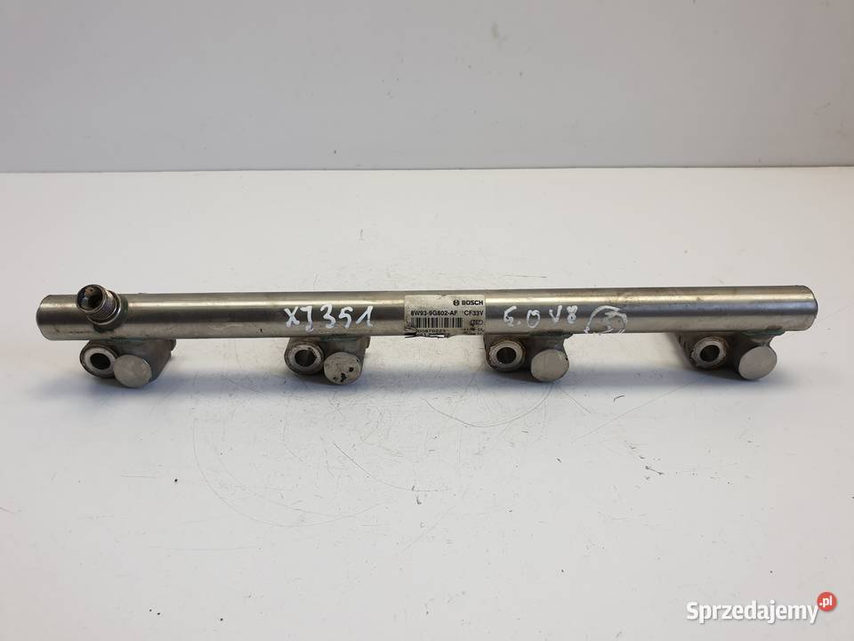 Jaguar XJ X351 50 V8 LISTWA WTRYSKOWA Rudka