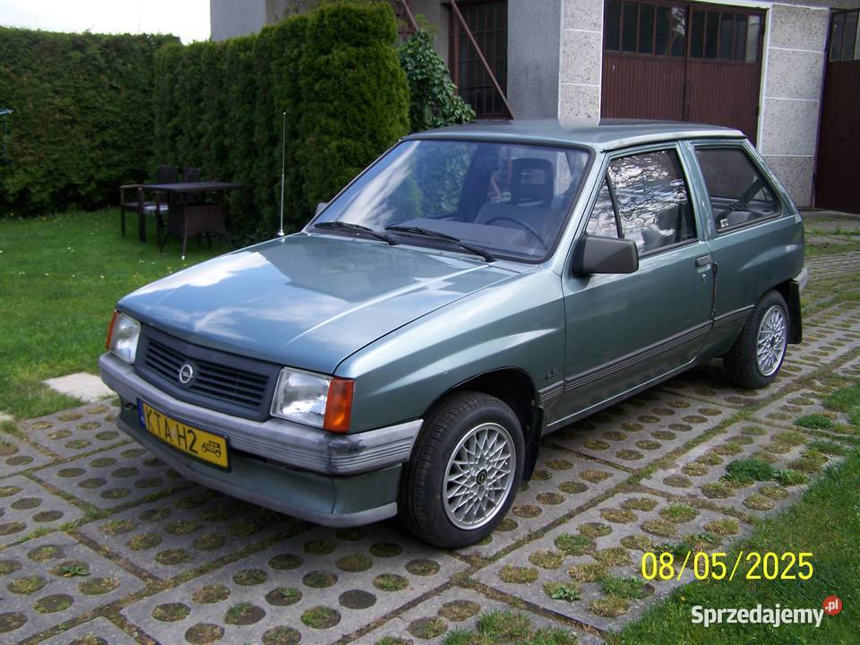 Zabytkowy Opel Corsa A 10 45 w oryginalnym 2/3 Tarnów