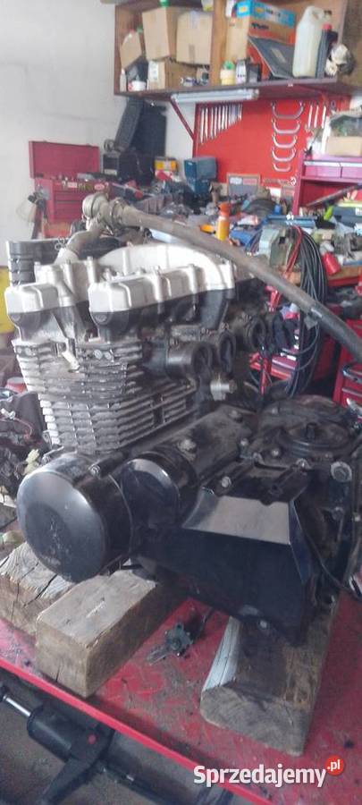 Kawasaki ZR7 750 silnik kompletny Cieszków sprzedam