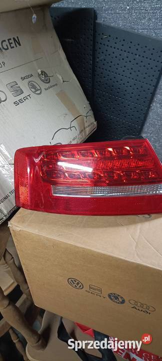 AUDI A5 8T LAMPA LEWA TYLNA TYŁ 8T0945095D Luzino