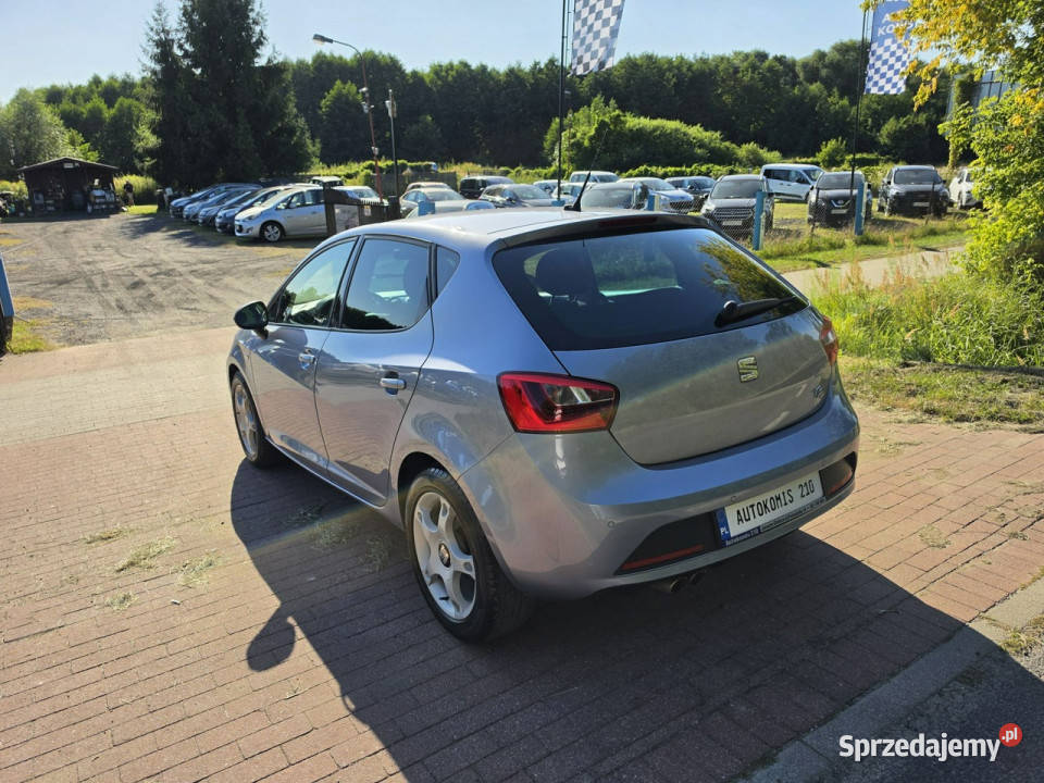 Seat Ibiza Seat Ibiza 10 beznynka wersja FR line lakier metallic Cielcza