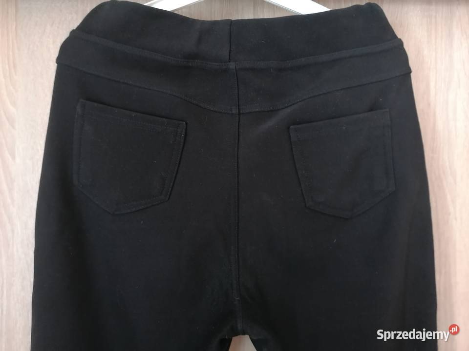 Leginsy ocieplane z metaliczną powłoką z jednej