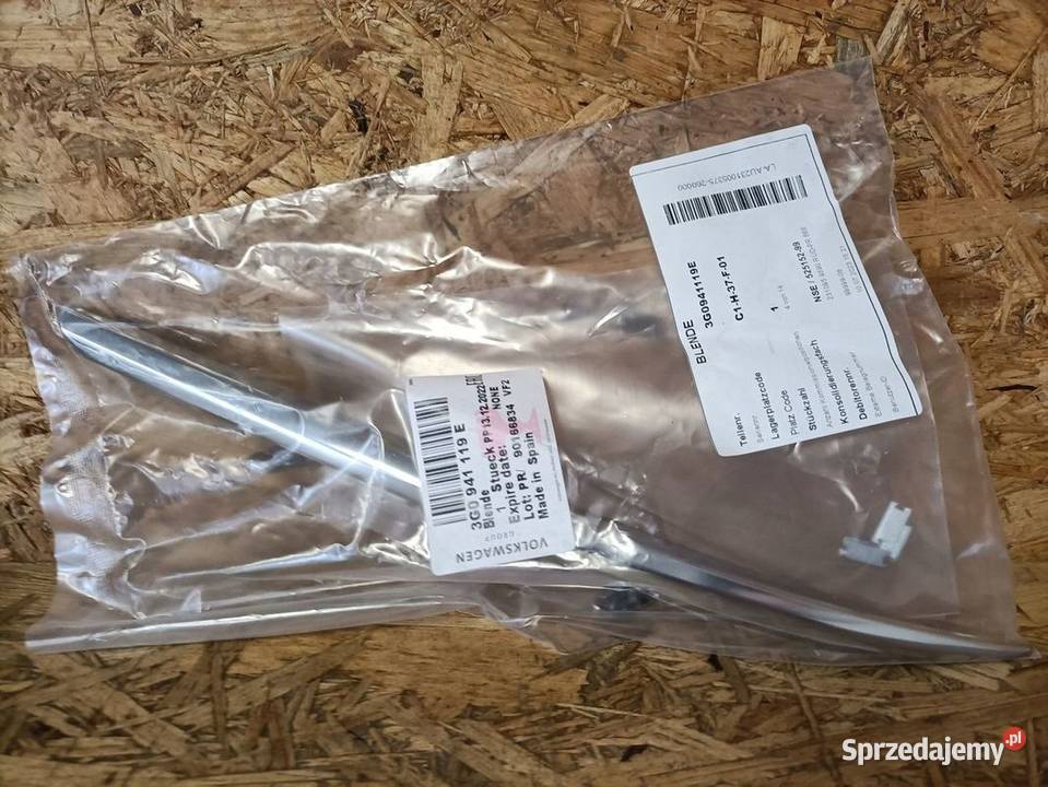 VW PASSAT B8 LISTWA CHROM LAMPY LEWY PRZÓD wielkopolskie Pleszew