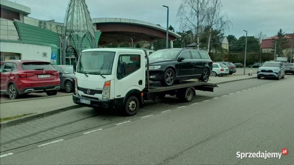 Nissan Cabstar autolaweta holownik DMC Nissan Warszawa