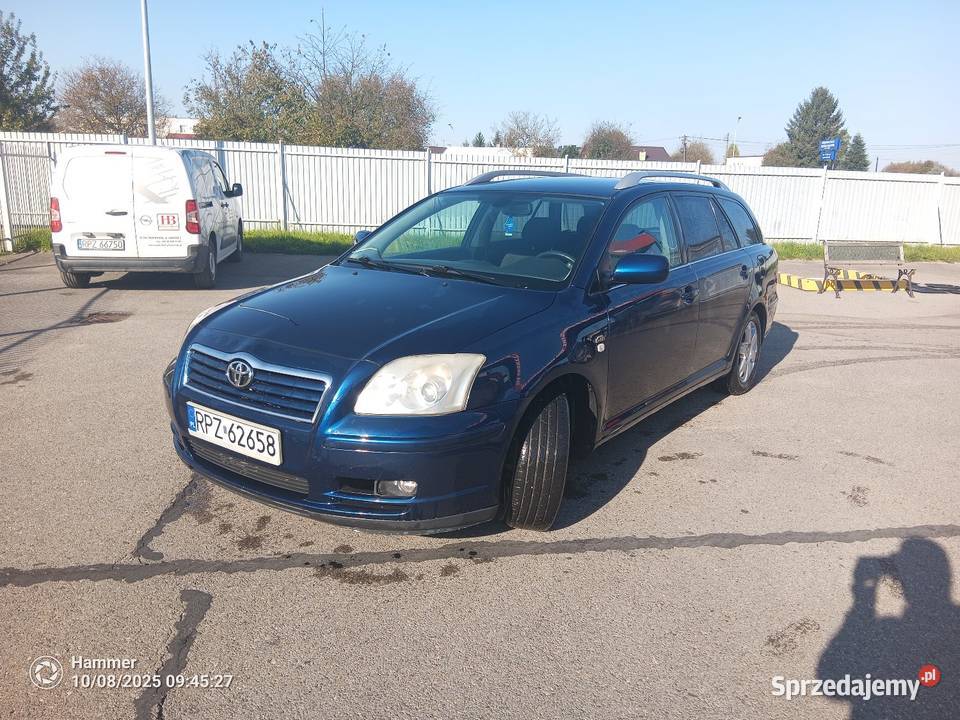 Toyota Avensis 20 D4D relingi dachowe Przeworsk sprzedam
