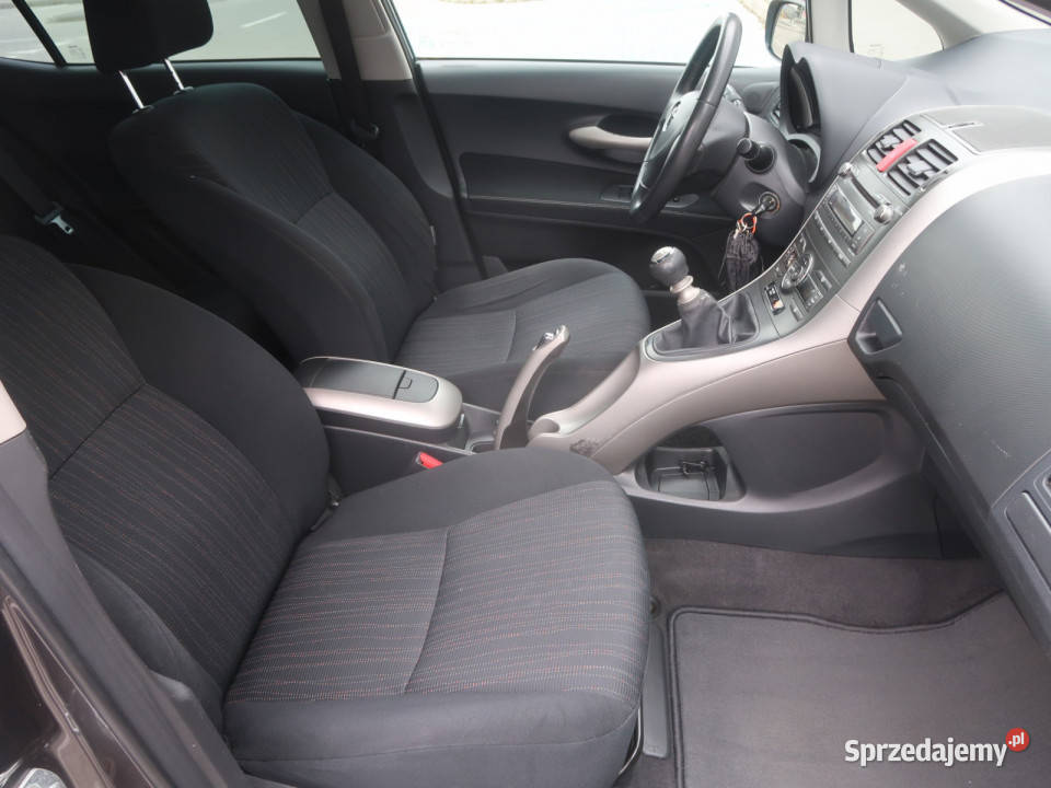 Toyota Auris 16 Valvematic