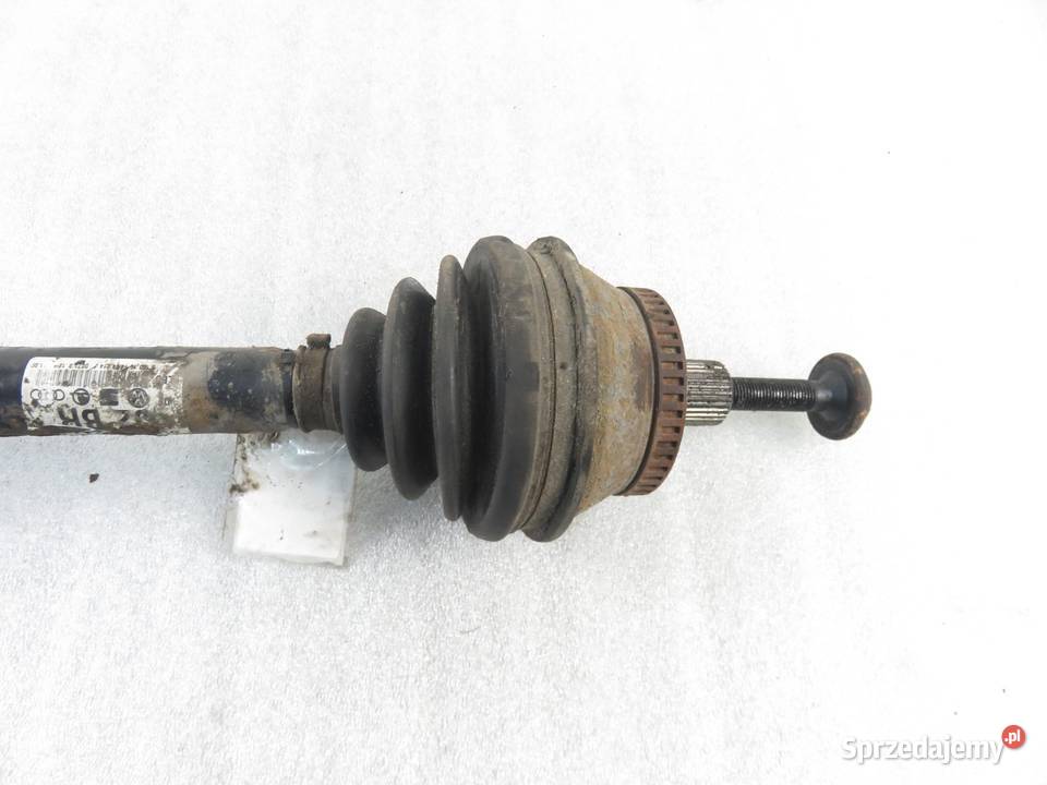 PÓŁOŚ PRAWA PRZEDNIA AUDI A4 B5 19 TDI