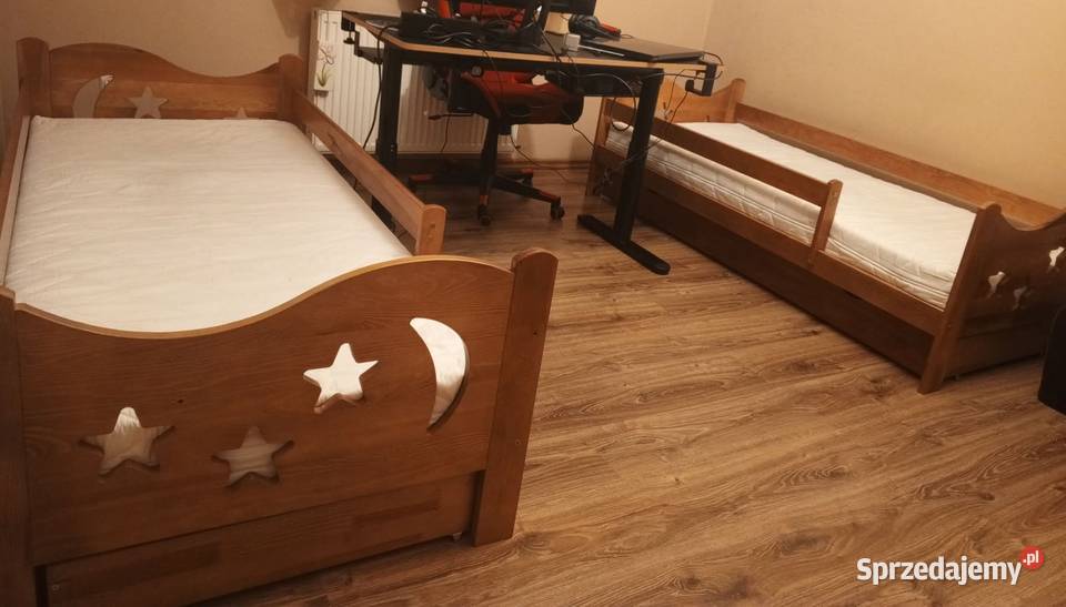 łóżko lite drewno ze stelażem i materacem kanapa Piekoszów