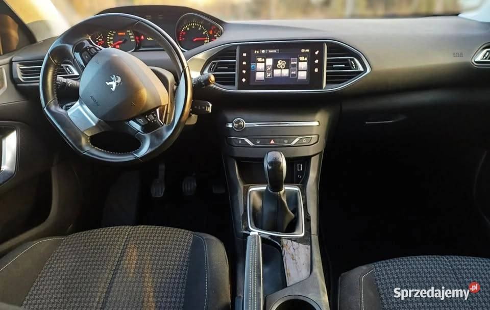 Peugeot 308 12 benzyna 110 benzyna łódzkie