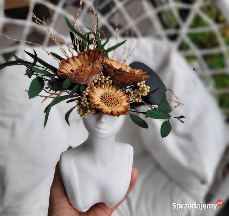 Zestaw dekoracyjny Kobieta z kwiatami i świeca Poznań