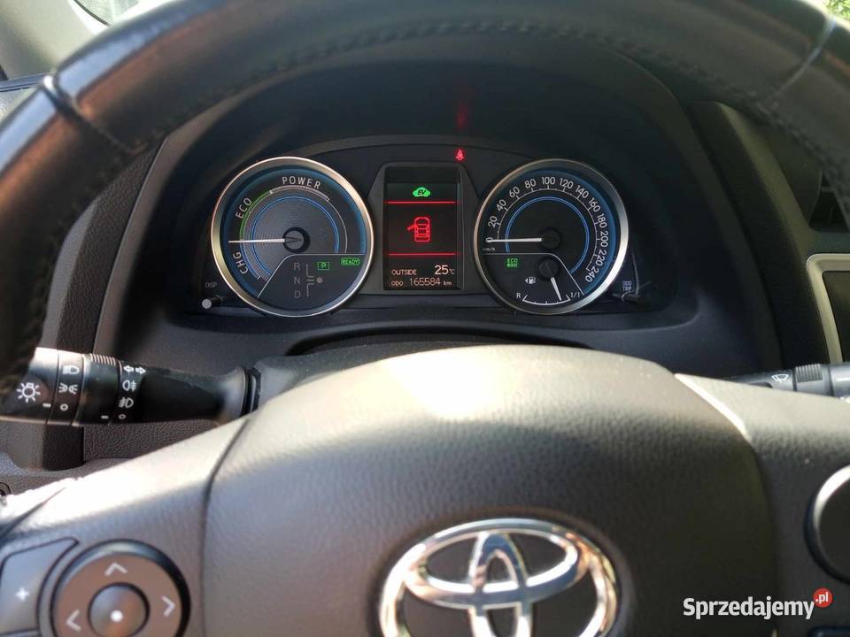 Sprzedam Toyotę Auris hybrid kombi 2015 Piotrków Trybunalski