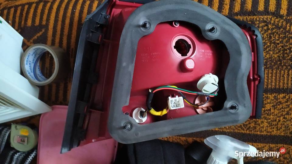 Lampa tylna lewa do Kia Ceranto Gołowierzchy