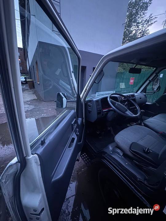 Toyota dyna 150 wywrotka ładowność 2 tony 500000km Babice