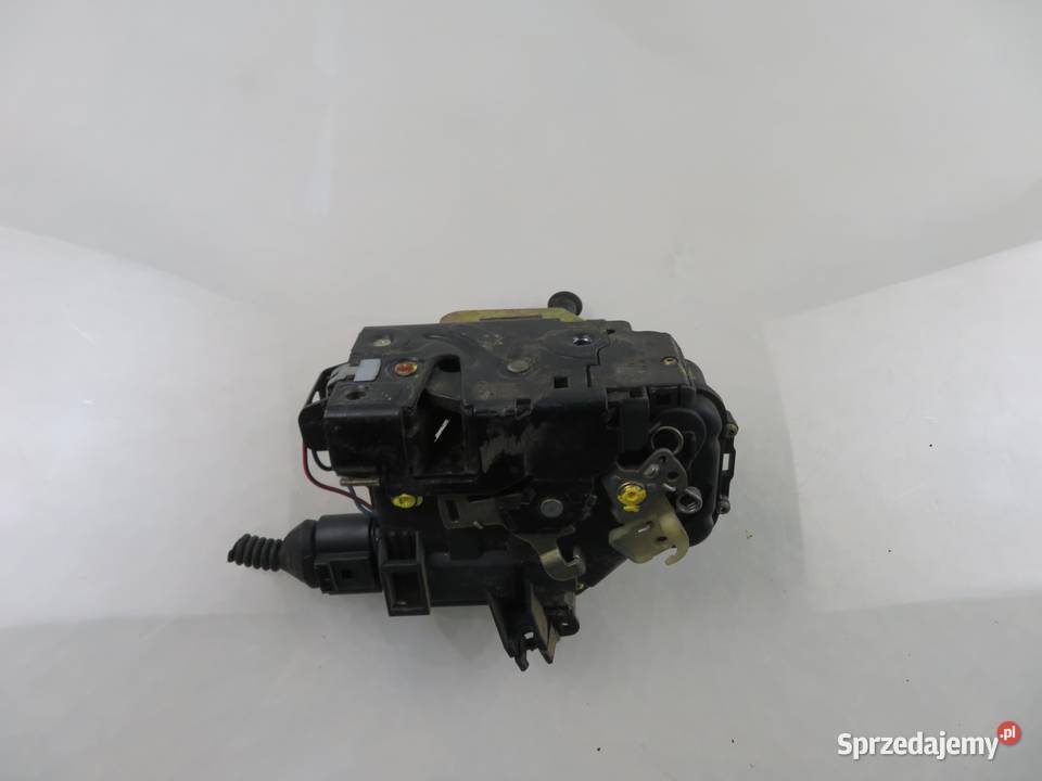 ZAMEK LEWY PRZEDNI AUDI A4 B6 małopolskie sprzedam