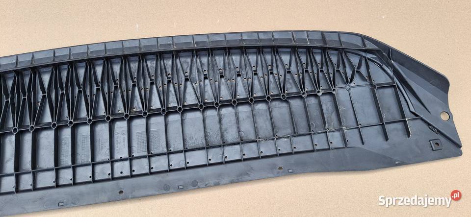 SKODA OCTAVIA IV 4 OSŁONA PŁYTA POD ZDERZAK Pozostałe Bieleń