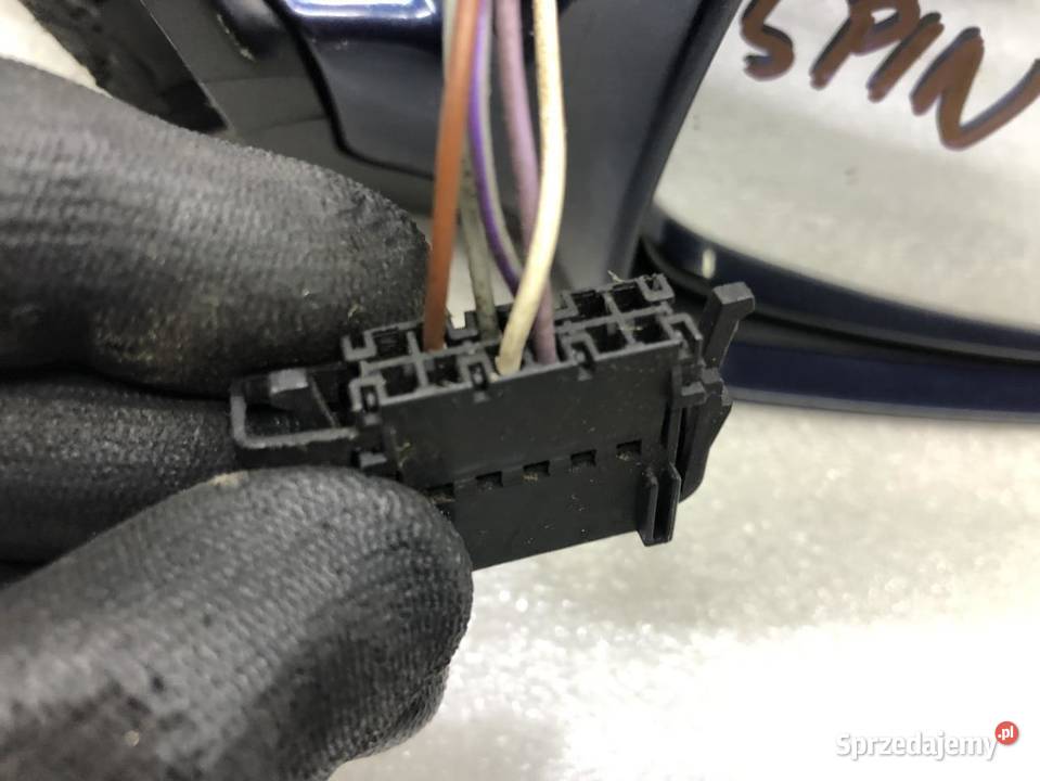 LUSTERKO PRAWE VOLKSWAGEN PASSAT B5 5PIN osobowe wielkopolskie