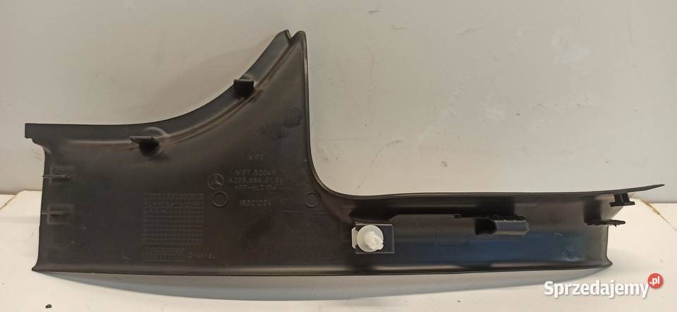 MERCEDES W205 OSŁONA PROGU LEWA A2056860136