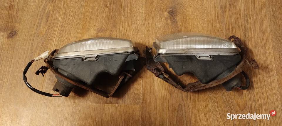 TOYOTA CELICA V 8993r POLIFT HALOGEN PRAWY i osobowe Bielsko-Biała
