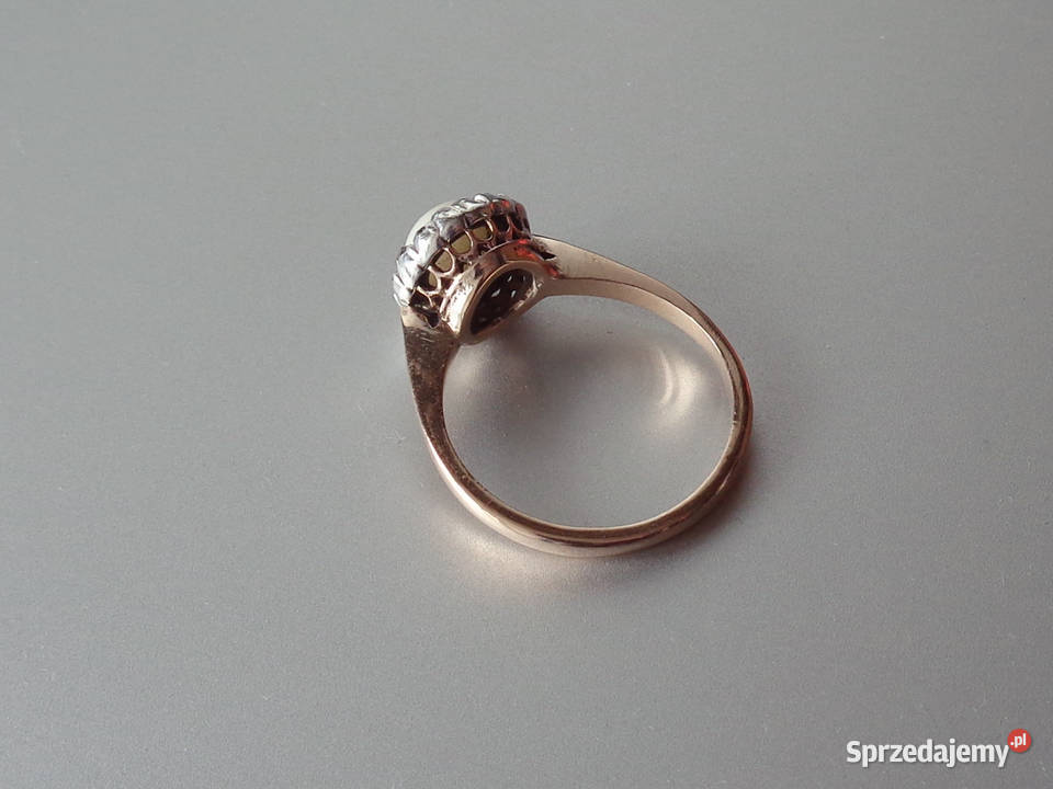 Złoty Pierścionek z Białym Koralem Diamenty 13 Zegarki i Biżuteria opolskie Brzeg