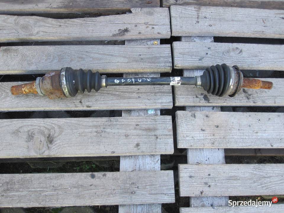 TOYOTA YARIS II LIFT 13 B 09r półoś lewa przód