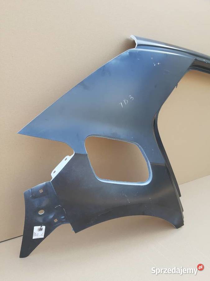 VW ID3 ID3 BŁOTNIK PRAWY TYŁ POSZYCIE WYCINKA osobowe Bieleń