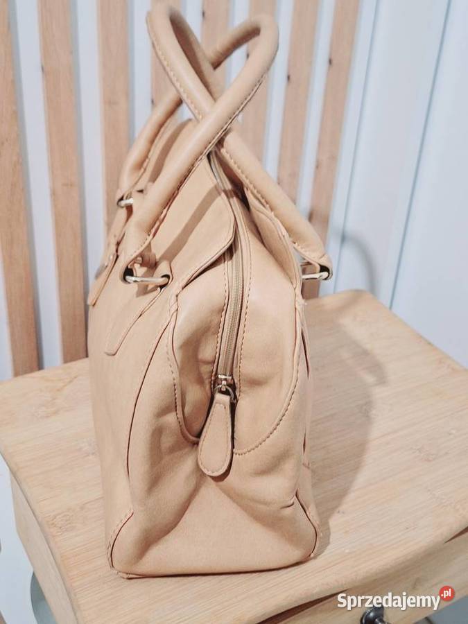 Nowa torebka jasno kremowa Do ręki  Moda i Styl sprzedam