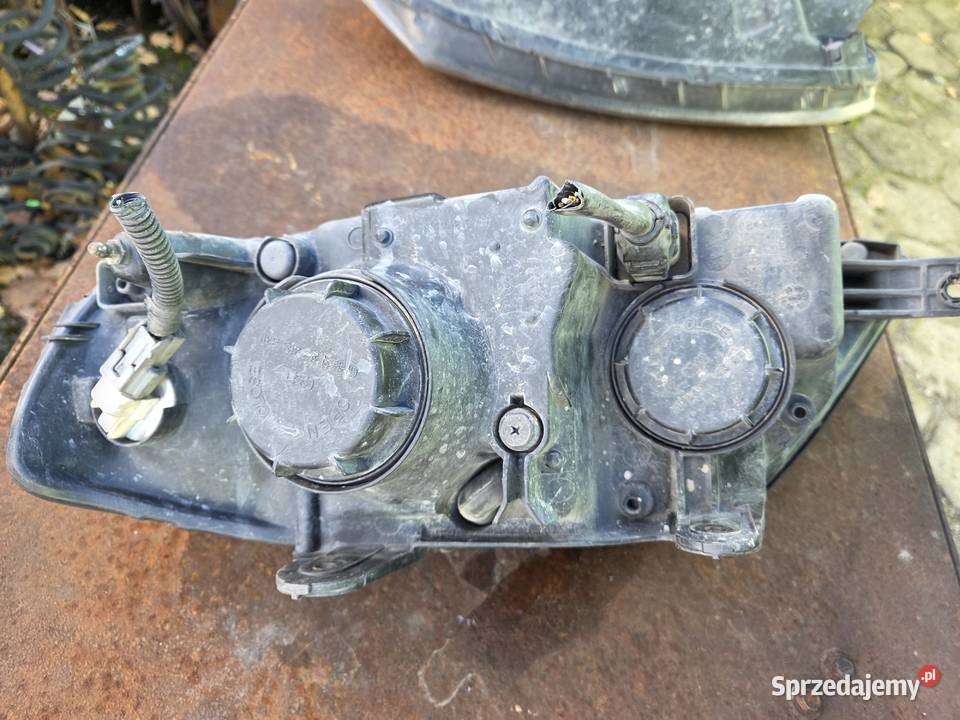 Lampy przednie Hyundai coupe tiburon Łagów