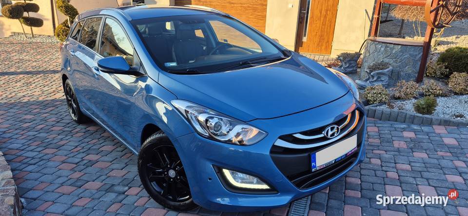 HYUNDAI I30 16 BENZYNA KEYLESS SKÓRY LED 2x PDC czujnik deszczu i30 małopolskie Tarnów
