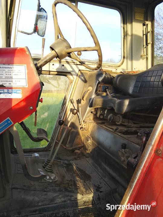 Massey Ferguson 575 Ciągniki Wyględów