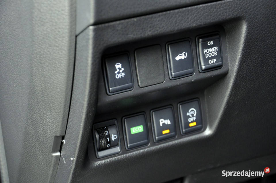 Nissan XTrail 16DCi 130 Tekna wielofunkcyjna kierownica Węgrów